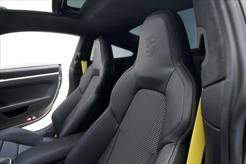 Porsche-911-3.8 24V H6 Turbo