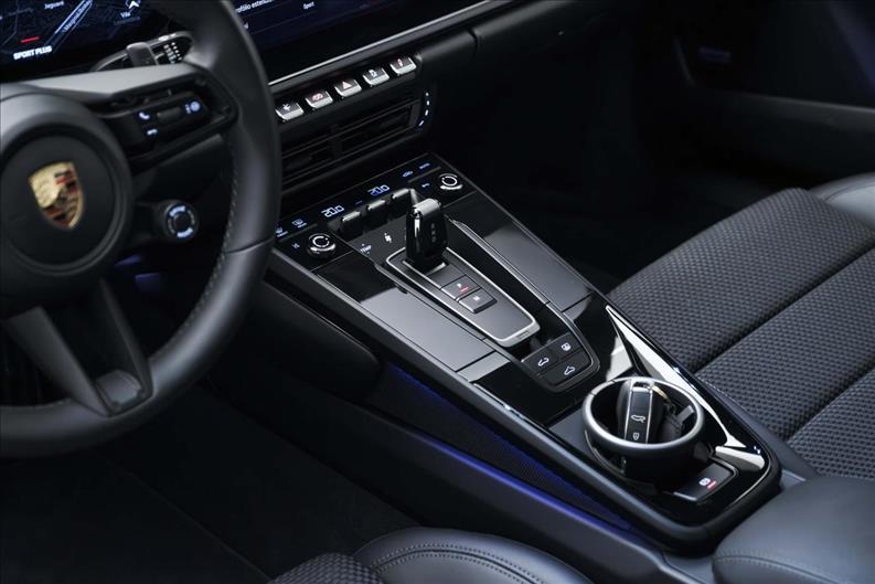 Porsche-911-3.0 24V H6 Carrera T