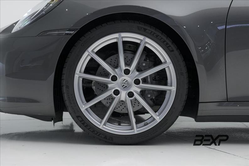 Porsche-911-3.0 24V H6 Carrera