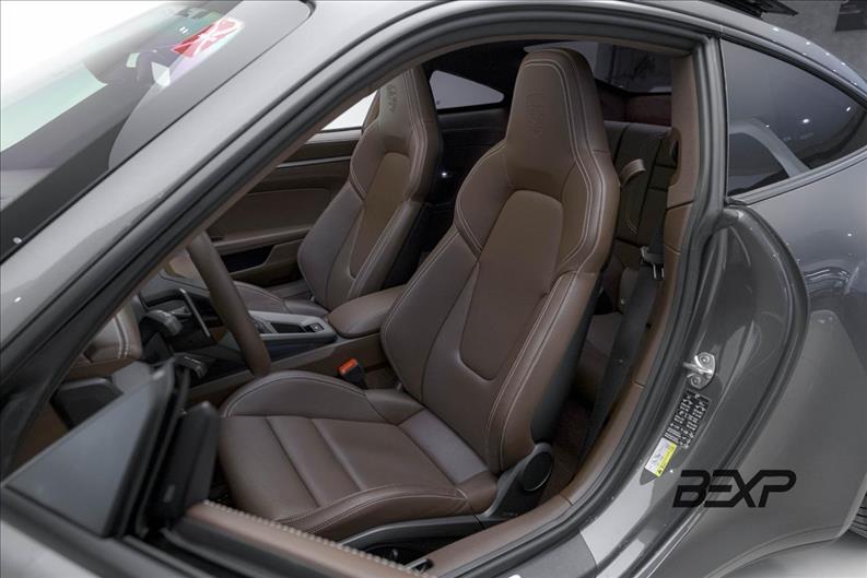 Porsche-911-3.0 24V H6 Carrera