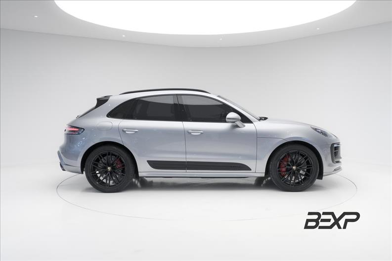 Porsche-MACAN-2.9 V6 Biturbo GTS