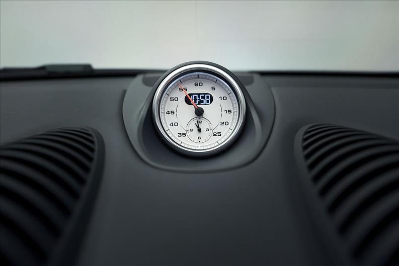 Porsche-718-2.0 16V H4 Boxster