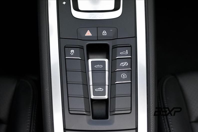 Porsche-718-2.0 16V H4 Boxster