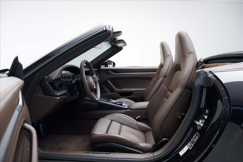 Porsche-911-3.0 24V H6 Carrera Cabriolet