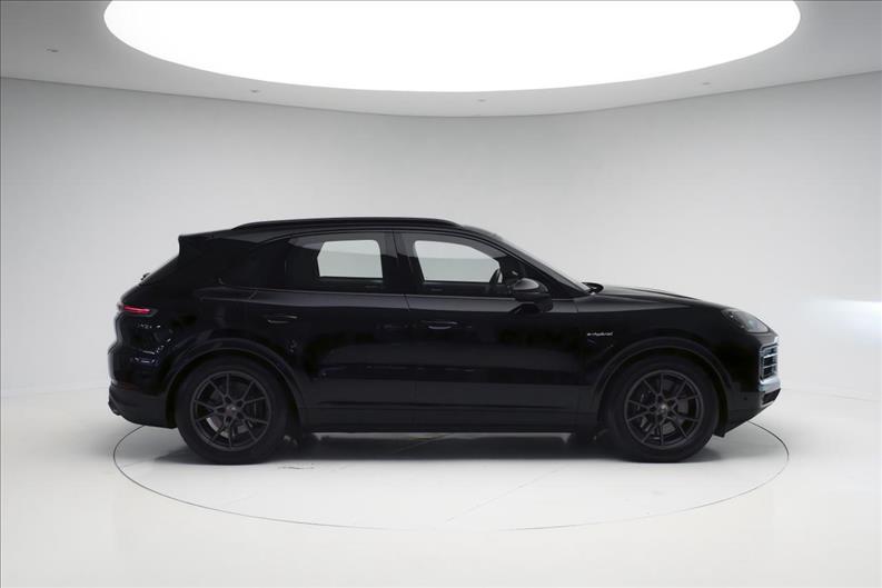 Porsche-CAYENNE-3.0 V6 E-hybrid AWD S
