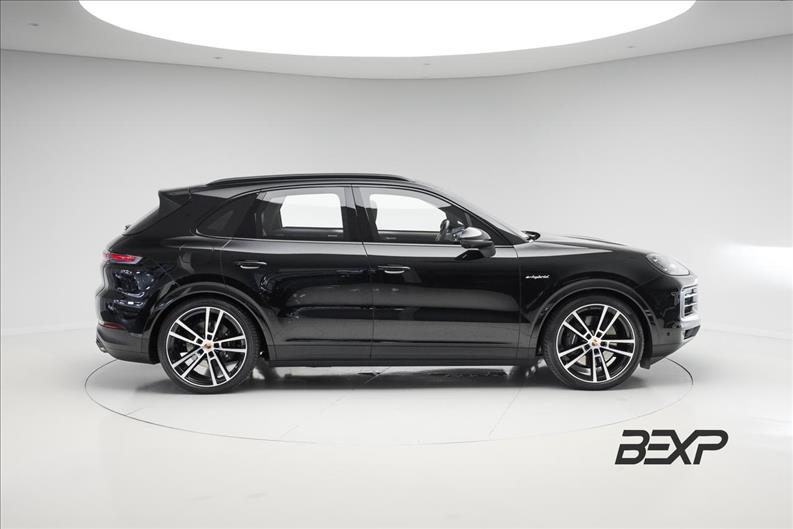 Porsche-CAYENNE-3.0 V6 E-hybrid AWD S