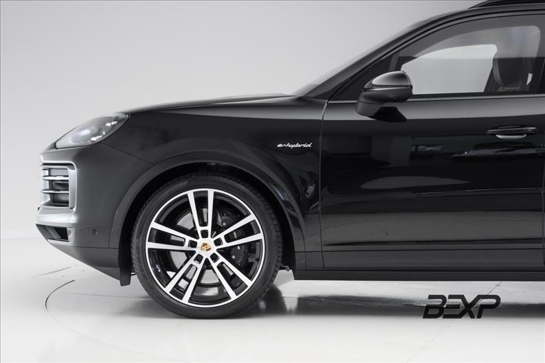Porsche-CAYENNE-3.0 V6 E-hybrid AWD S