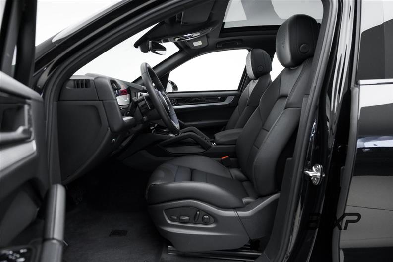 Porsche-CAYENNE-3.0 V6 E-hybrid AWD S