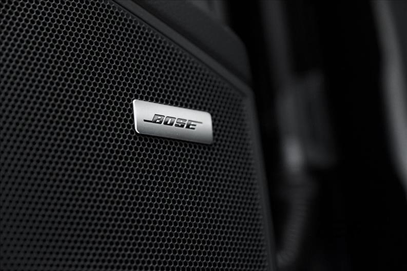 Porsche-CAYENNE-3.0 V6 E-hybrid AWD S