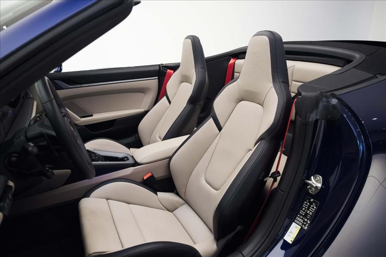 Porsche-911-3.0 24V H6 Carrera Cabriolet