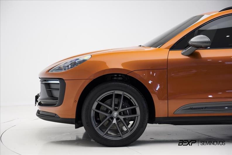 Porsche-MACAN-2.0 Turbo T