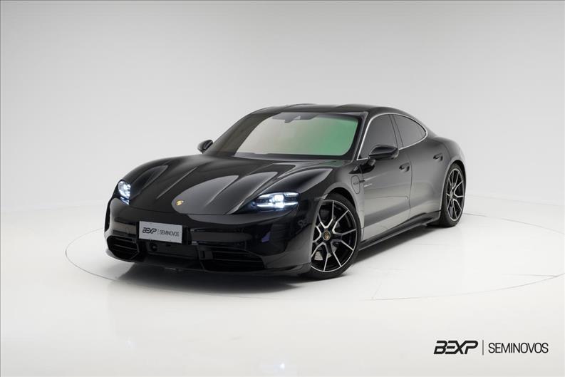Porsche-TAYCAN-Turbo