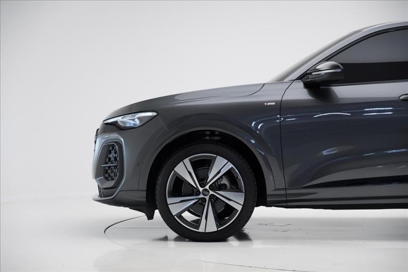 Audi-Q5-2.0 TFSI Sportback S Line Quattro S Tronic