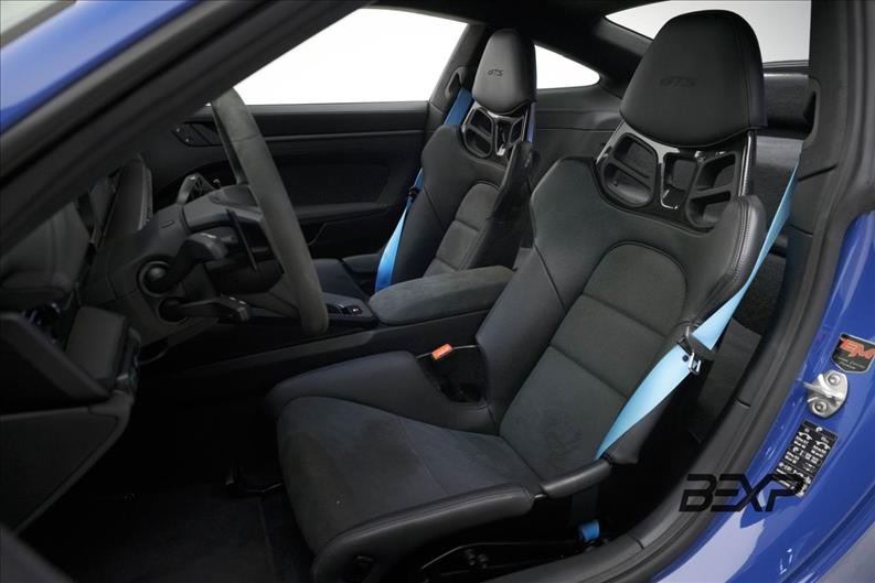 Porsche-911-3.6 24V H6 Carrera GTS