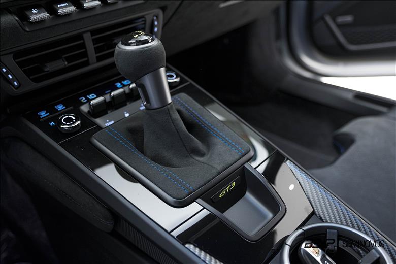 Porsche-911-4.0 24V H6 GT3