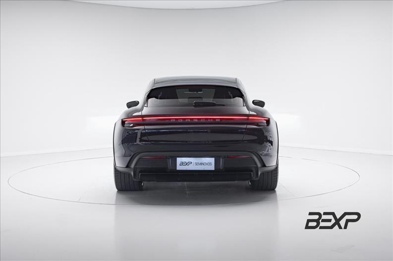 Porsche-TAYCAN-4 Cross Turismo