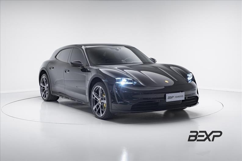Porsche-TAYCAN-4 Cross Turismo