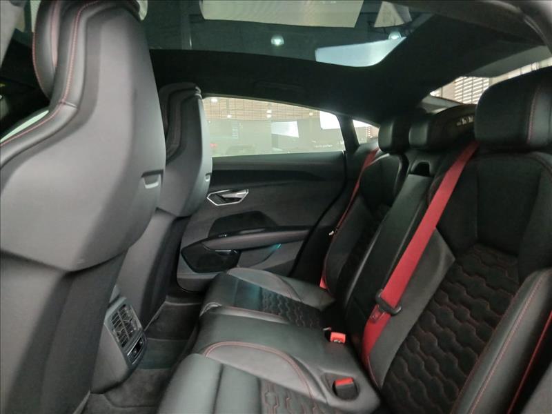 Audi-RS E-TRON GT-Quattro