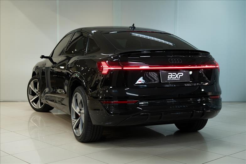 Audi-Q8 E-TRON-55 Sportback Launch Edition Quattro