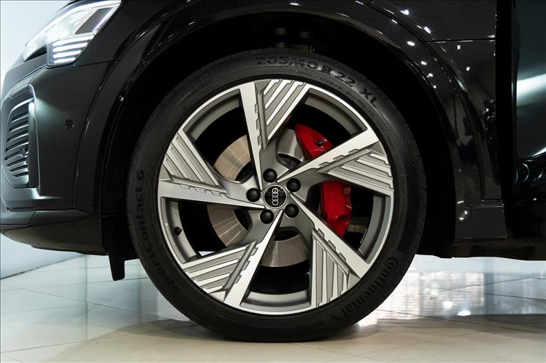 Audi-Q8 E-TRON-55 Sportback Launch Edition Quattro