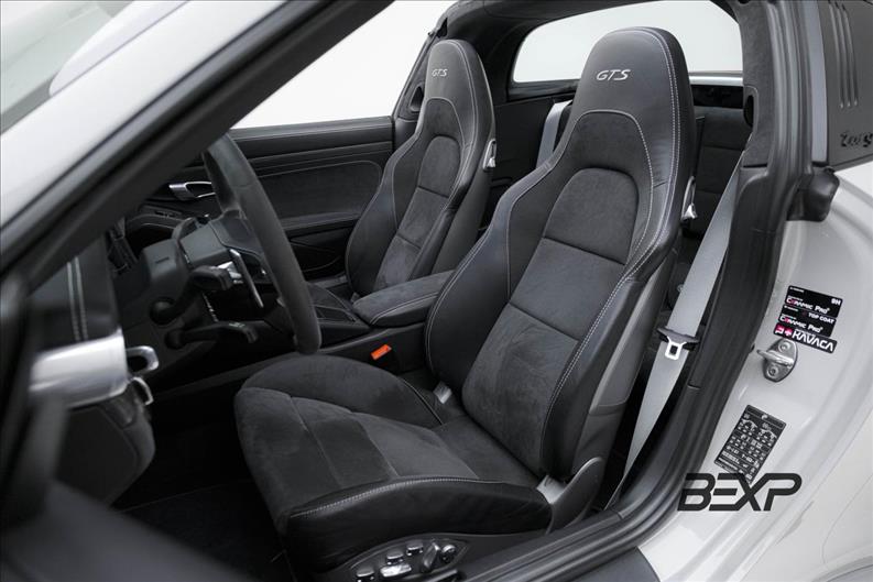 Porsche-911-3.0 24V H6 Targa 4 GTS PDK
