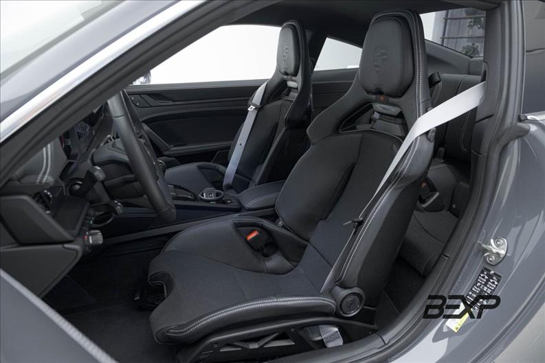 Porsche-911-4.0 24V H6 GT3 Touring