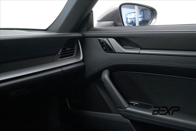 Porsche-911-3.0 24V H6 Carrera S