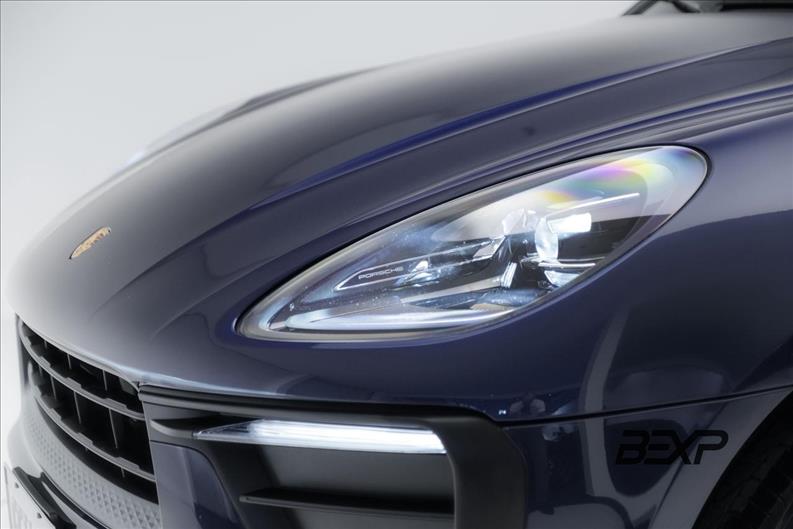 Porsche-MACAN-2.0 Turbo