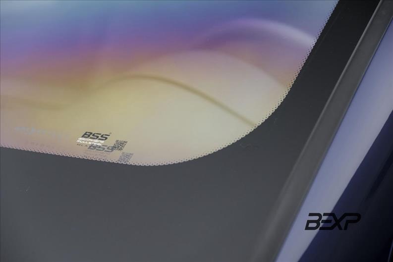 Porsche-MACAN-2.0 Turbo