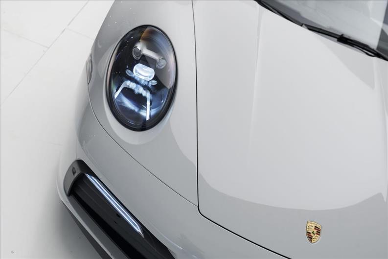 Porsche-911-3.0 24V H6 Carrera T