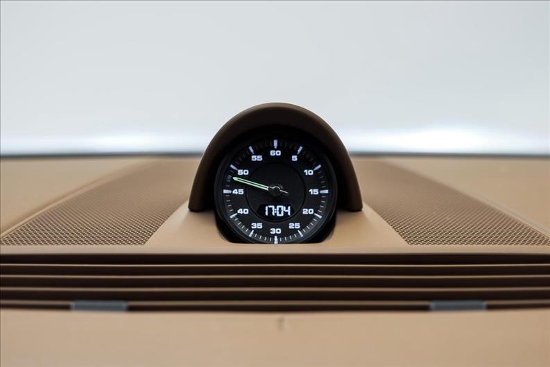 Porsche-PANAMERA-2.9 V6 E-hybrid 4 Sport Turismo