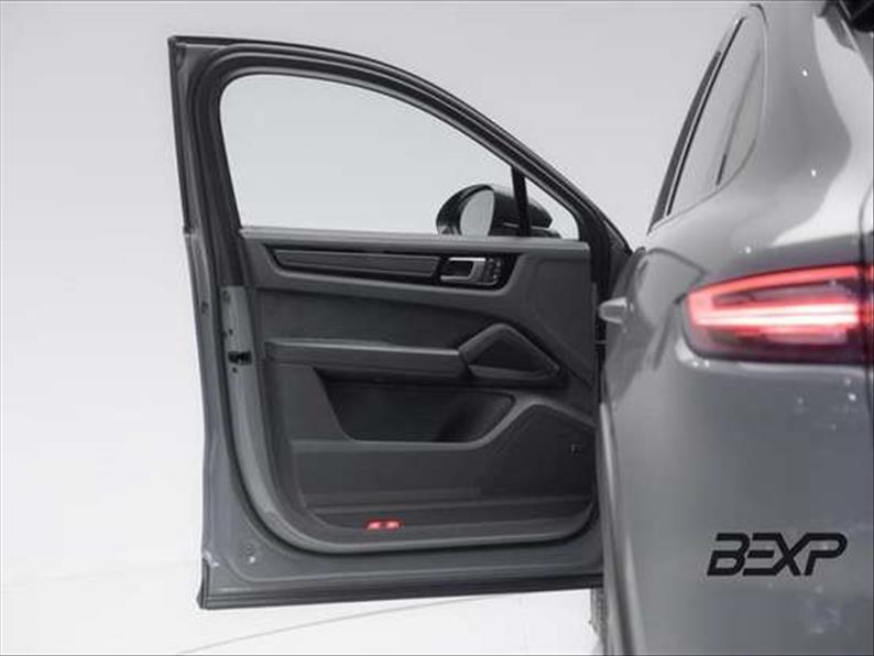 Porsche-CAYENNE-4.0 V8 Turbo GT Coupé AWD S