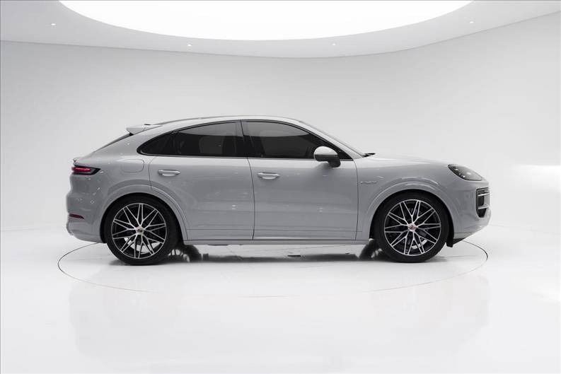 Porsche-CAYENNE-3.0 V6 E-hybrid Coupé AWD S