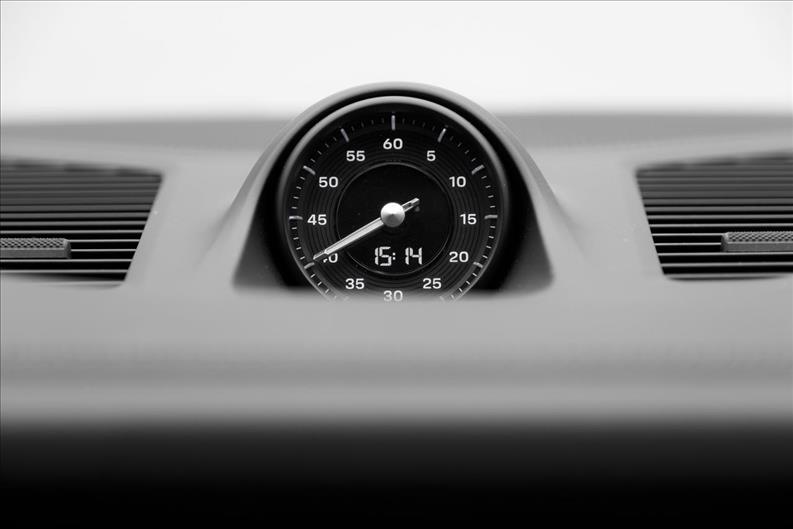 Porsche-CAYENNE-3.0 V6 E-hybrid Coupé AWD S