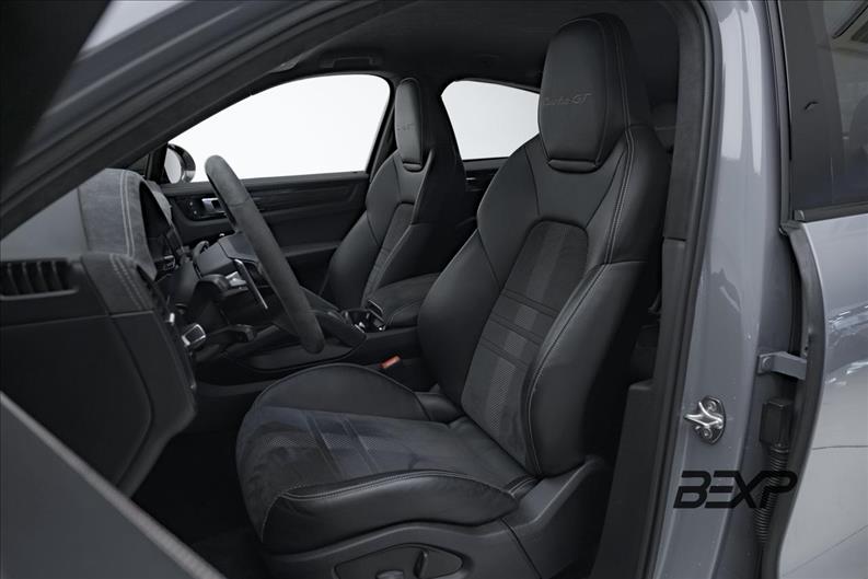 Porsche-CAYENNE-4.0 V8 Turbo GT Coupé AWD S