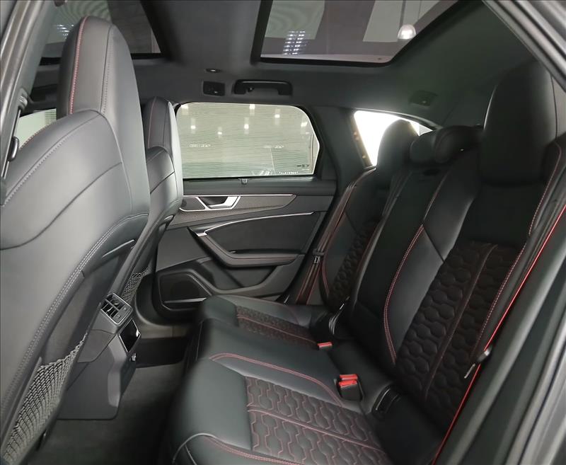 Audi-RS6-4.0 Avant V8 Twinturbo Mhev