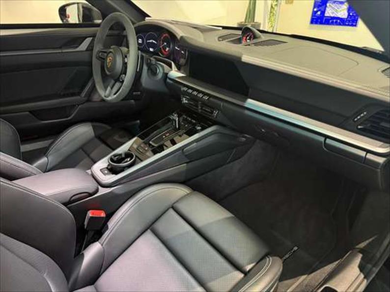 Porsche-911-3.0 24V H6 Carrera S