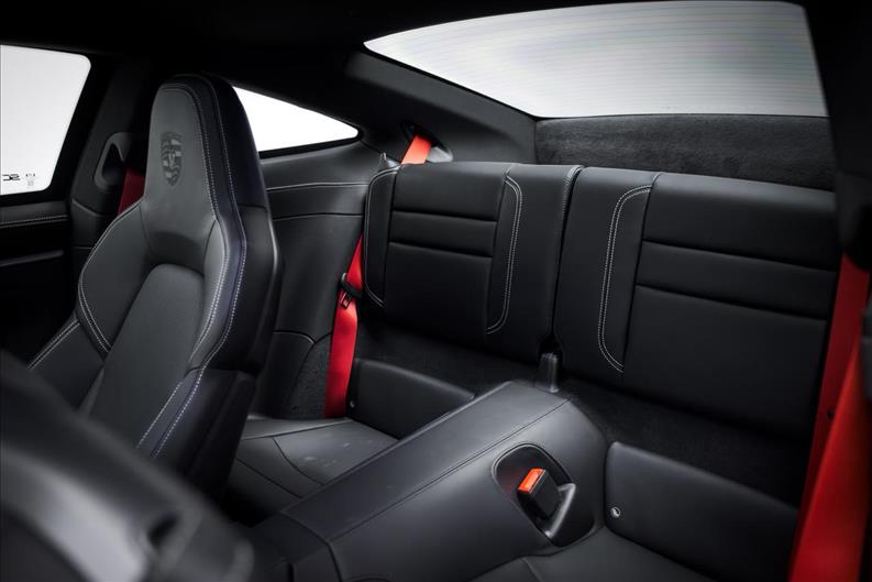 Porsche-911-3.0 24V H6 Carrera S