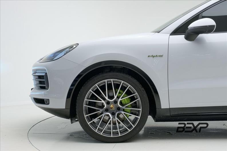 Porsche-CAYENNE-3.0 V6 E-hybrid Coupé AWD S
