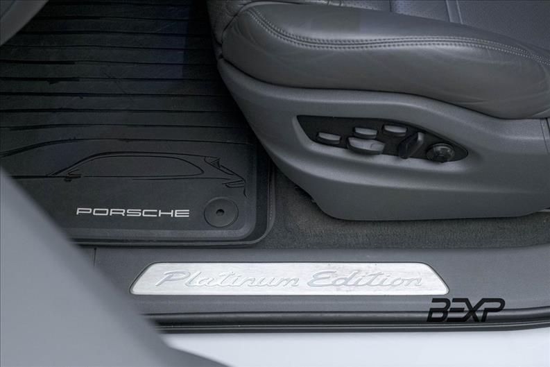Porsche-CAYENNE-3.0 V6 E-hybrid Coupé AWD S