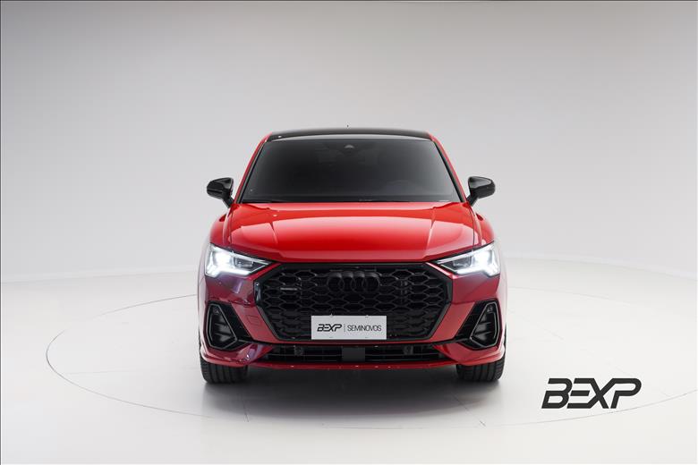 Audi-Q3-2.0 40 TFSI Sportback Performance Black Plus Quattro