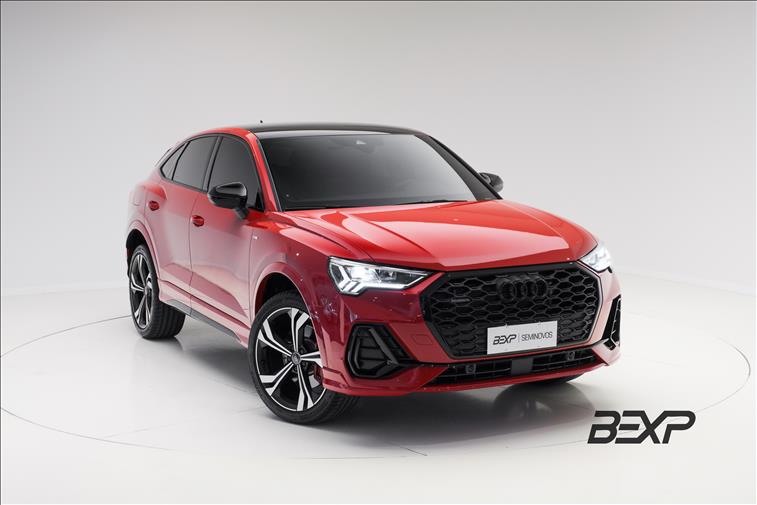 Audi-Q3-2.0 40 TFSI Sportback Performance Black Plus Quattro