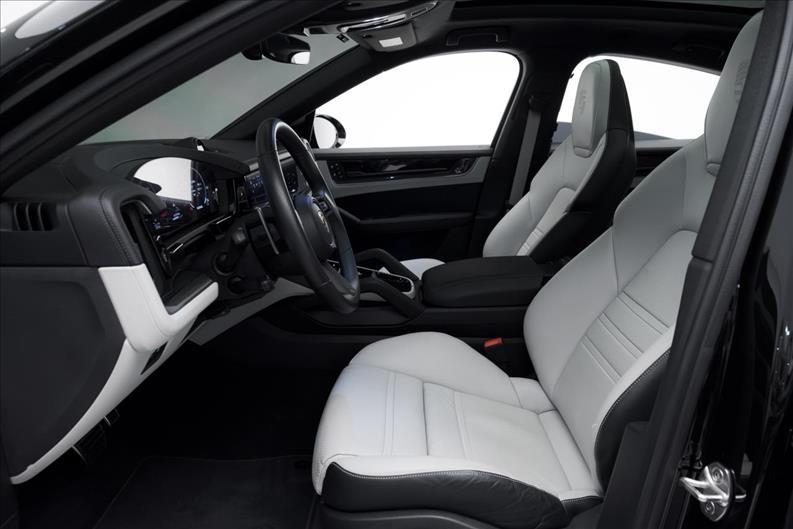 Porsche-CAYENNE-4.0 V8 S Coupé AWD S