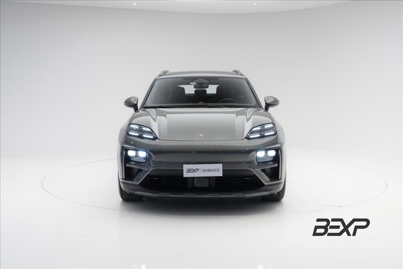 Porsche-MACAN-Turbo