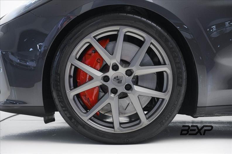Porsche-PANAMERA-4.0 V8 E-hybrid Turbo