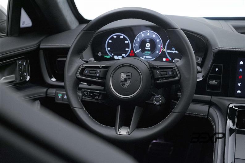 Porsche-PANAMERA-4.0 V8 E-hybrid Turbo