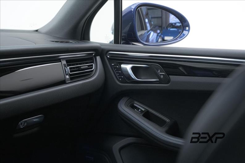Porsche-MACAN-2.9 V6 Biturbo S