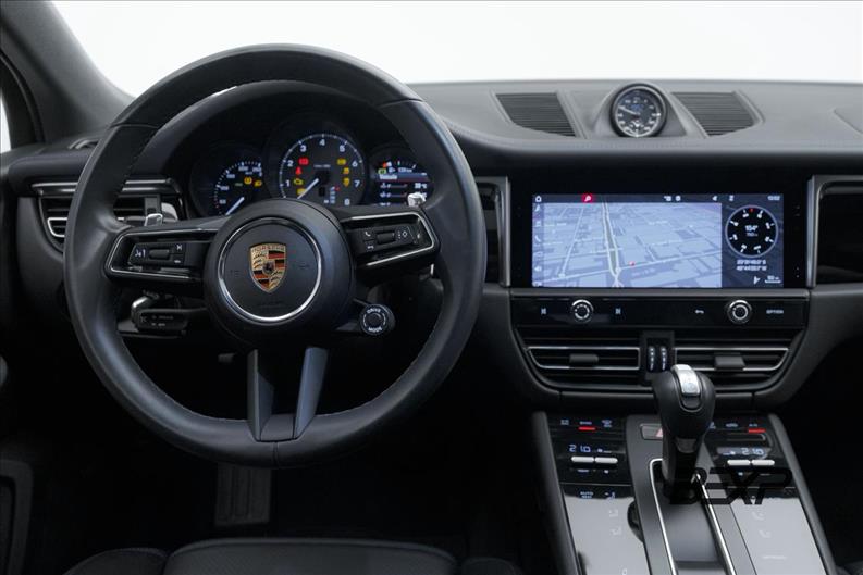 Porsche-MACAN-2.9 V6 Biturbo S