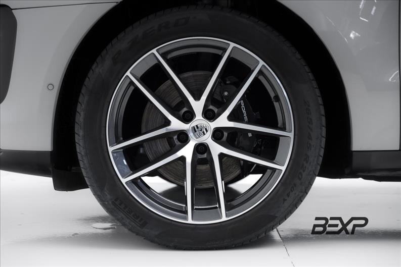 Porsche-MACAN-2.9 V6 Biturbo S