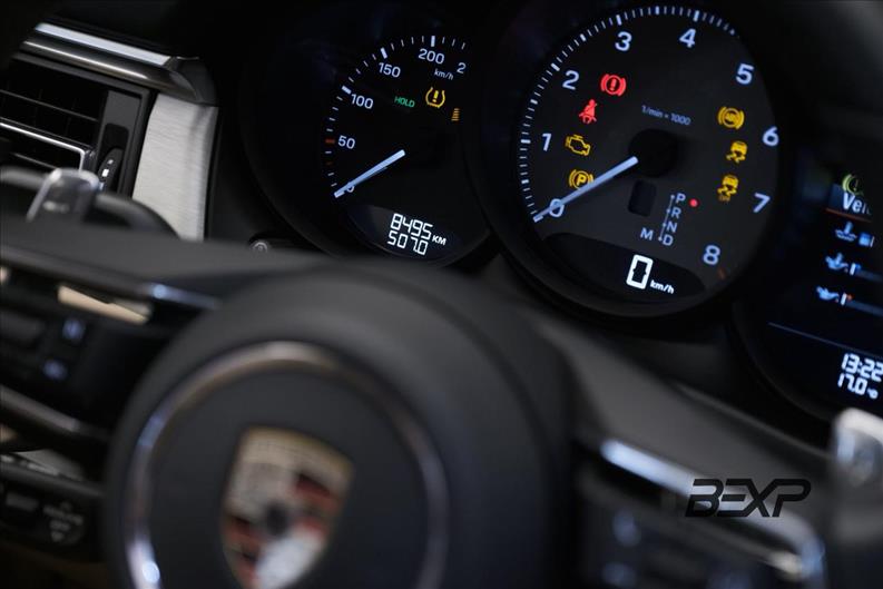 Porsche-MACAN-2.9 V6 Biturbo S